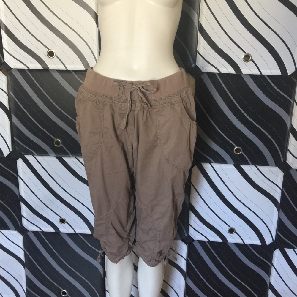 Khaki Capri Pants